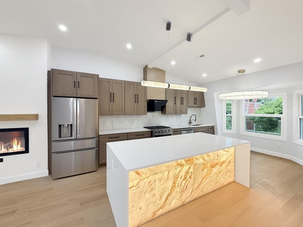 89 Trenton St # 3, Boston MA 02128 photo 14