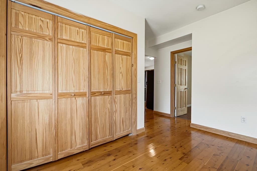 55 Chilmark St, Worcester MA 01604 photo 25