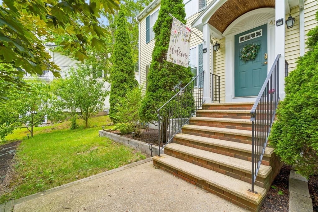 45 Braeburn Rd # 45, Boston MA 02136