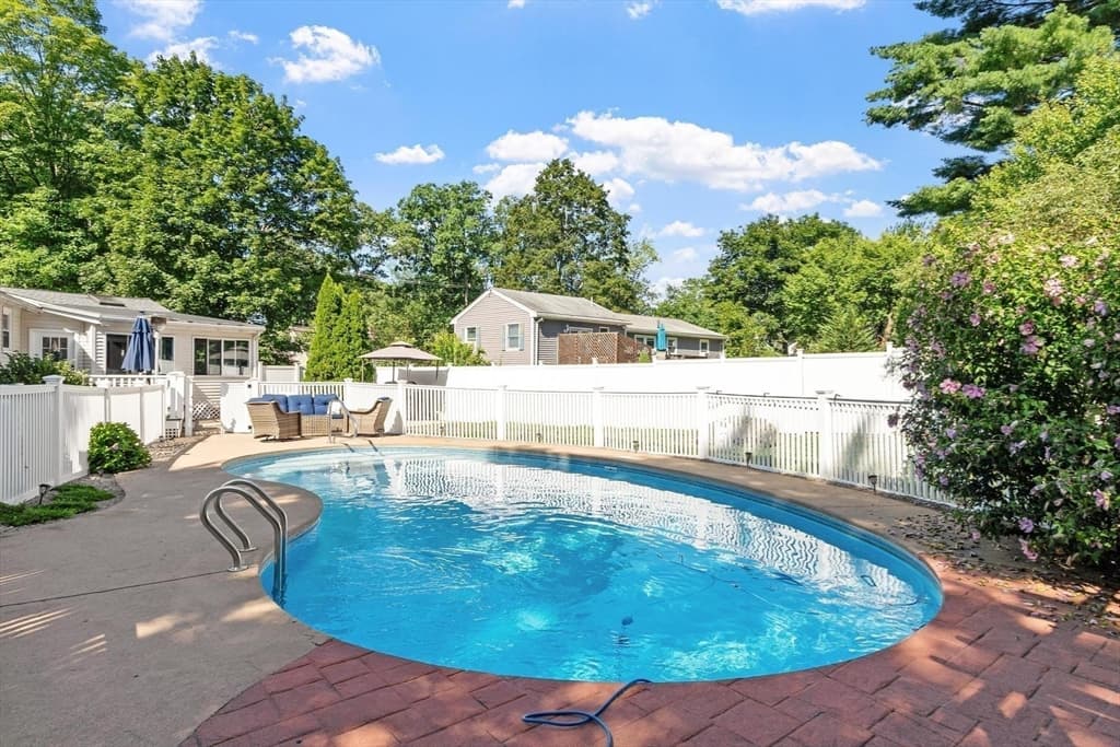 2 Stratton Dr, Hudson MA 01749 photo 37