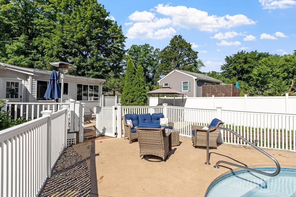 2 Stratton Dr, Hudson MA 01749 photo 39