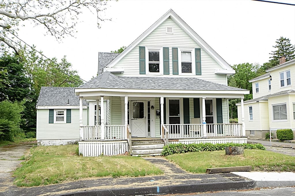 12 Presbrey Ct, Taunton MA 02780