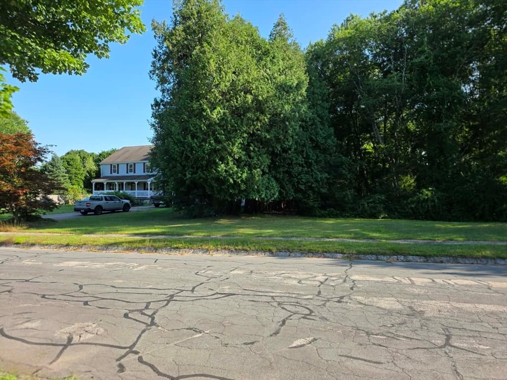 5 Spruce Street, Blackstone MA 01504 photo 42