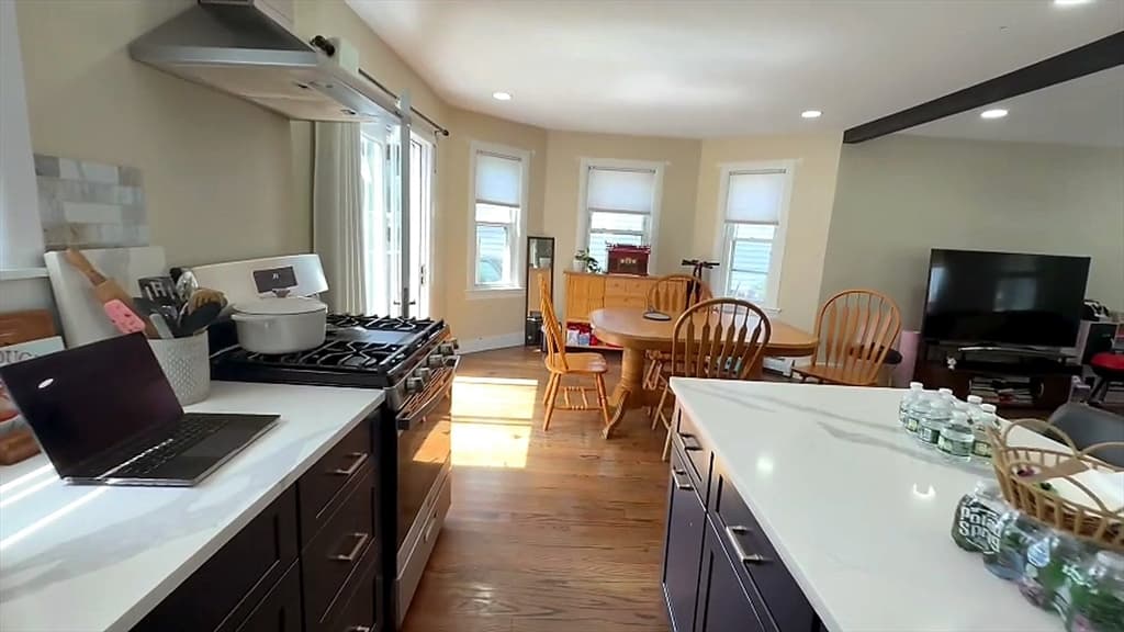 15 Churchill St, Milton MA 02186 photo 16