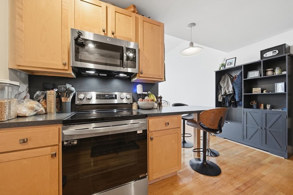 220 Spencer Ave # 104, Chelsea MA 02150 photo 4