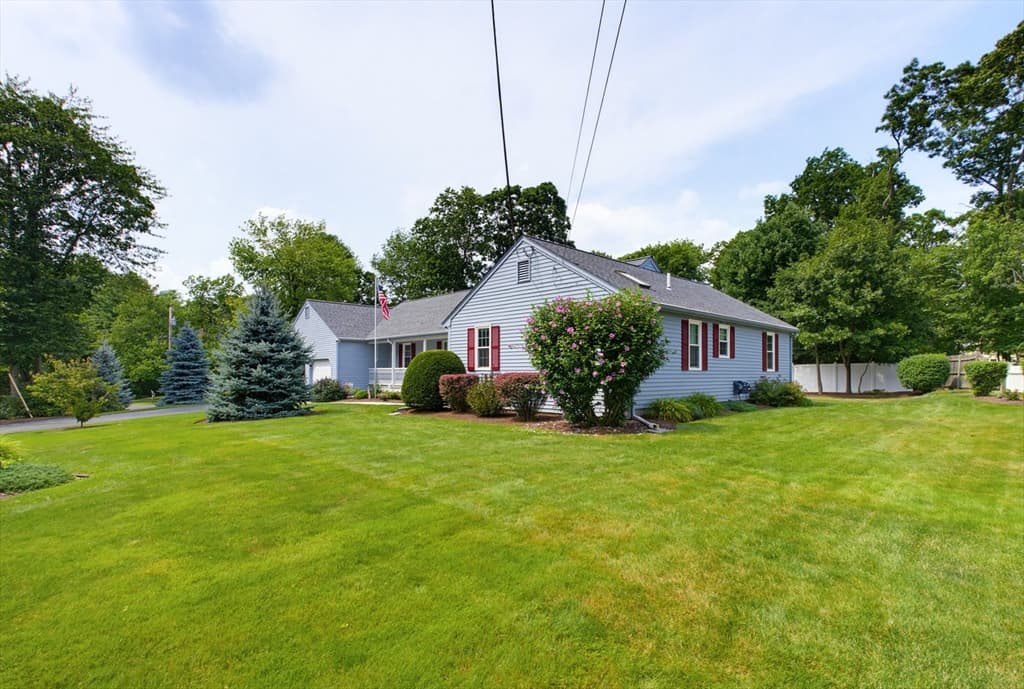 110 Colonial Road, North Attleboro MA 02760 photo 4