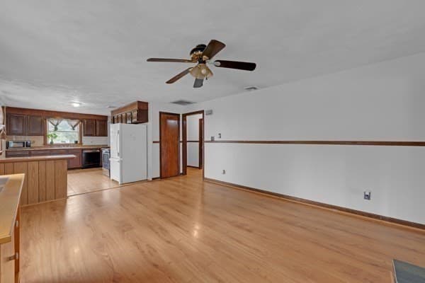 21 N Steele St, Worcester MA 01607 photo 16