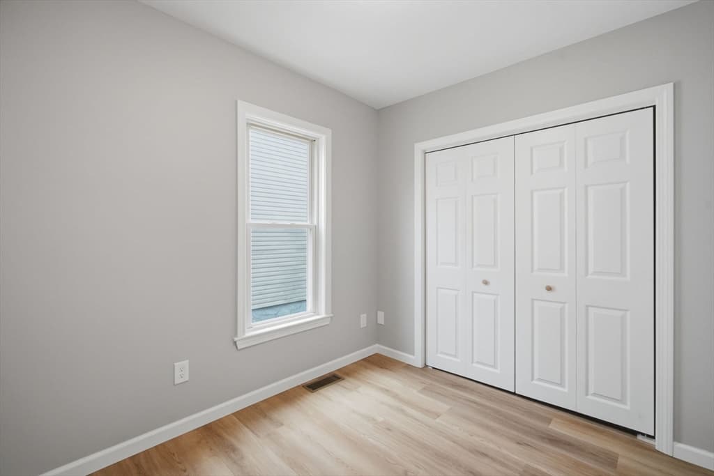 55 Fuller St, Chicopee MA 01020 photo 20