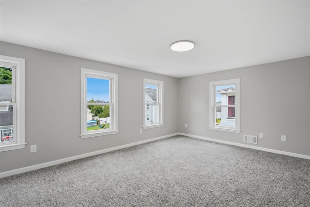 55 Fuller St, Chicopee MA 01020 photo 25