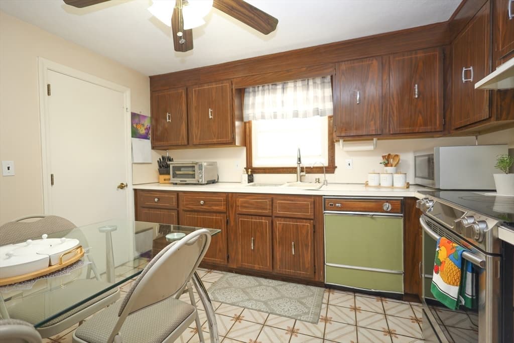 2 Family - 2 Units Up/Down at 82-84 Sylvia, Arlington MA 02476, Arlington, photo 20 of 27