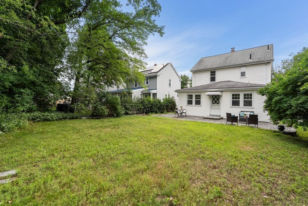 567 Winthrop St, Medford MA 02155 photo 37