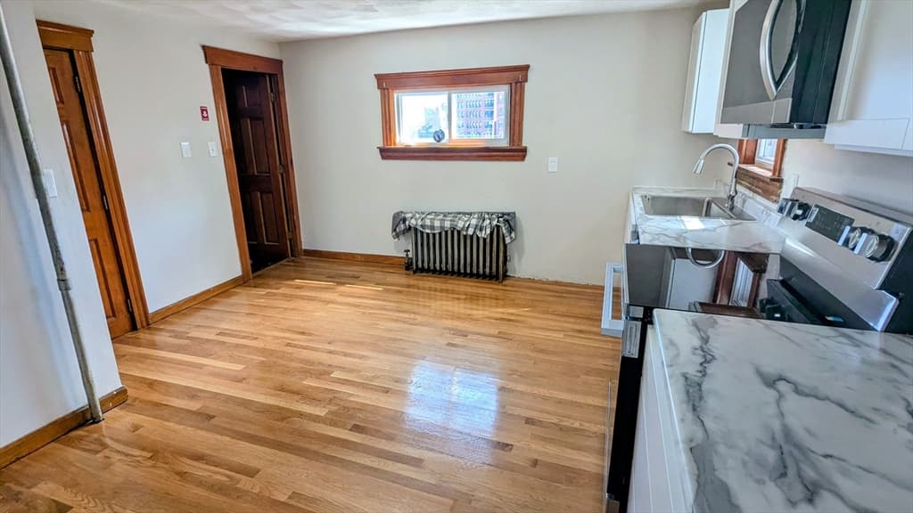 13 Oxford St, Lynn MA 01902 photo 36