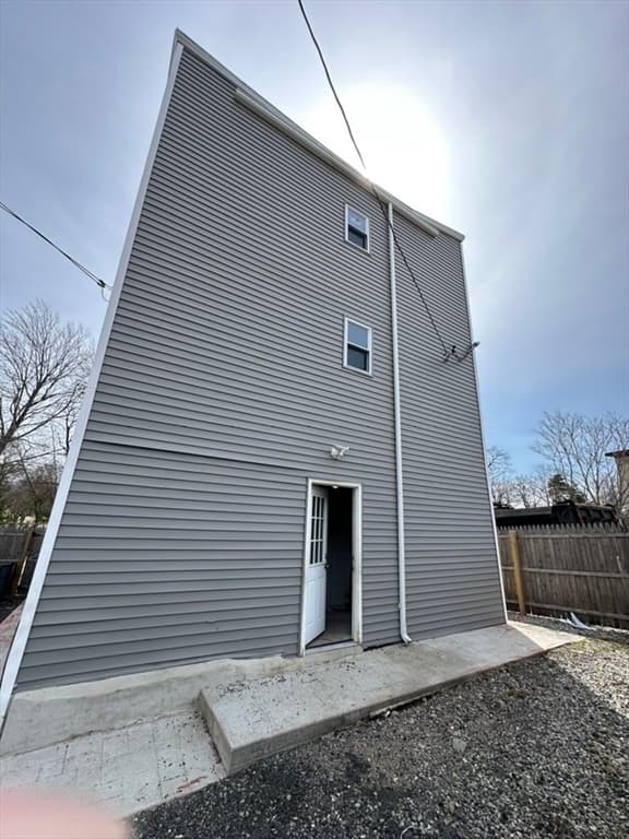 27 North St, Worcester MA 01605 photo 17
