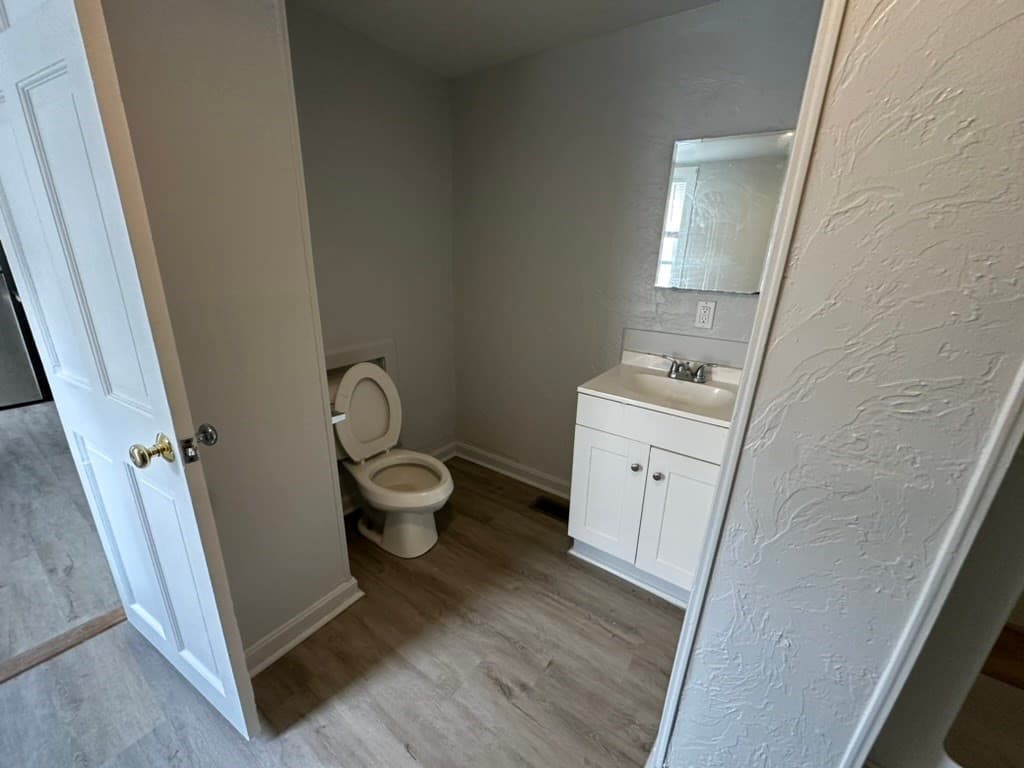 27 North St, Worcester MA 01605 photo 11