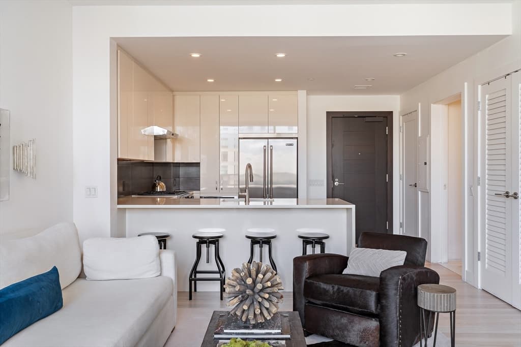 32 Traveler St # 413, Boston MA 02118 photo 6