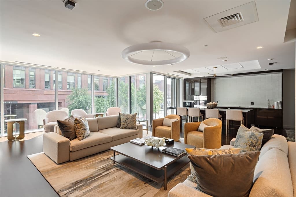 32 Traveler St # 413, Boston MA 02118 photo 16