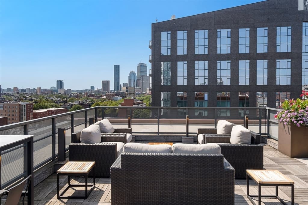 32 Traveler St # 413, Boston MA 02118 photo 18