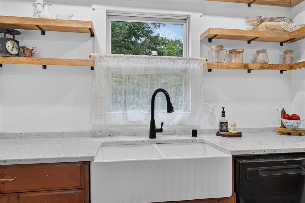 63 S Grove St, Foxboro MA 02035 photo 27