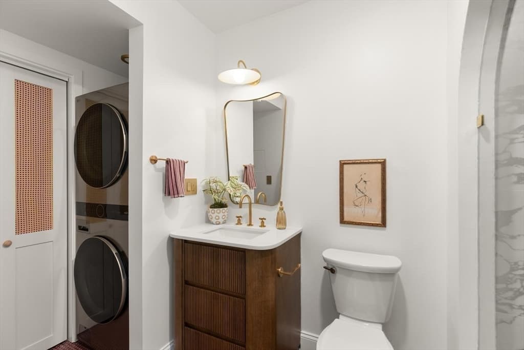 7 Crombie St # 10, Salem MA 01970 photo 23