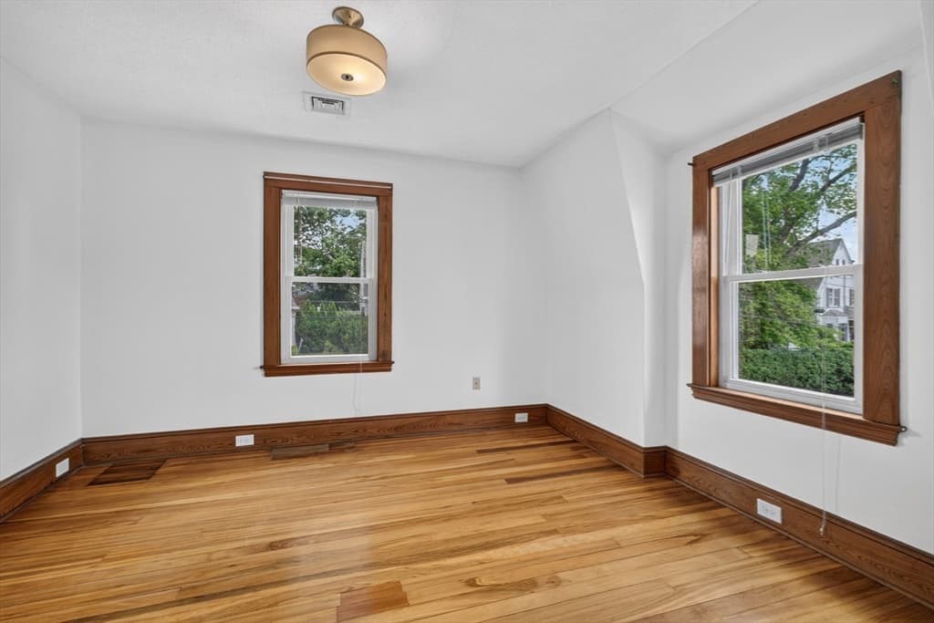 34 Bay View St, Quincy MA 02169 photo 11