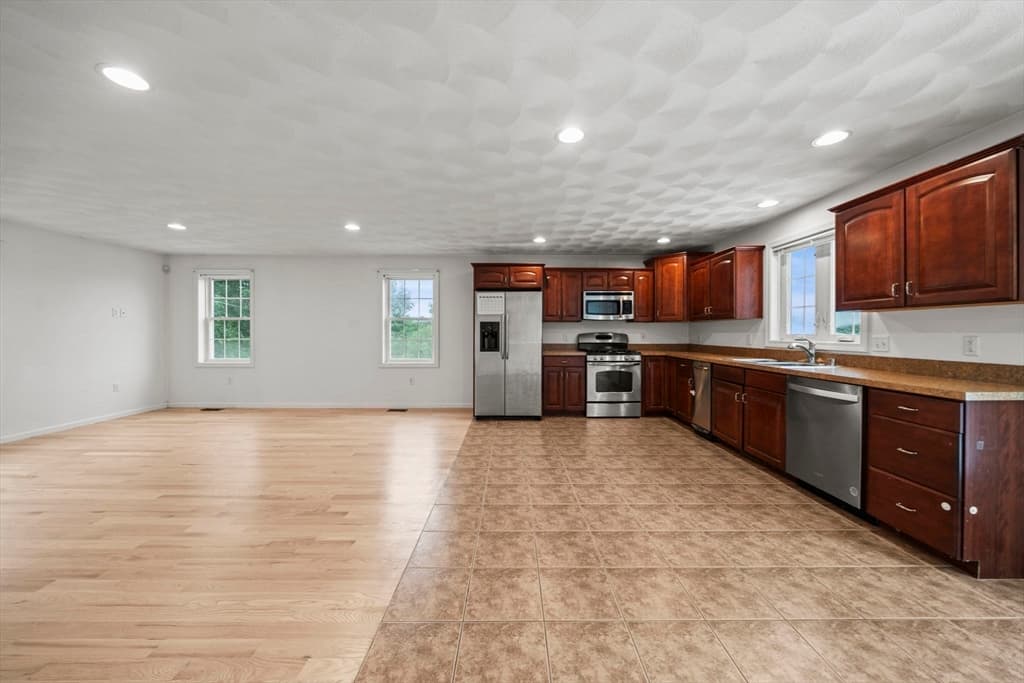 6 Fairlawn, Burlington MA 01803 photo 17