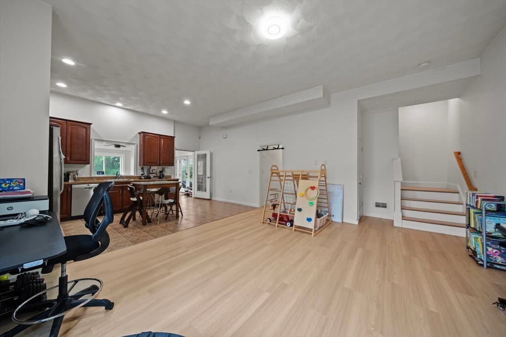 6 Fairlawn, Burlington MA 01803 photo 10