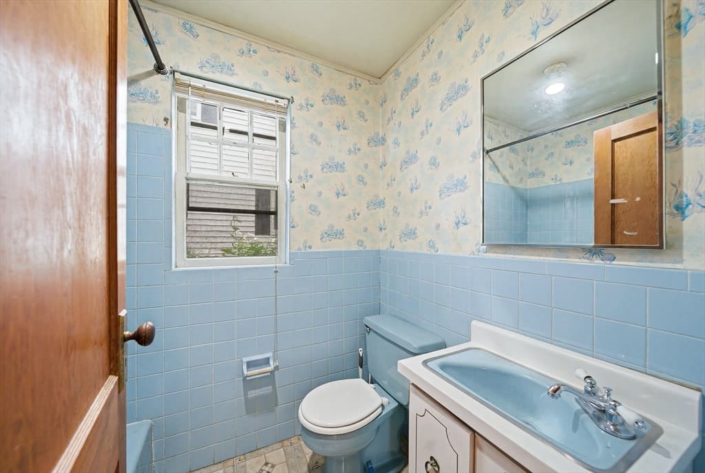 100 Taunton, Boston MA 02136 photo 13