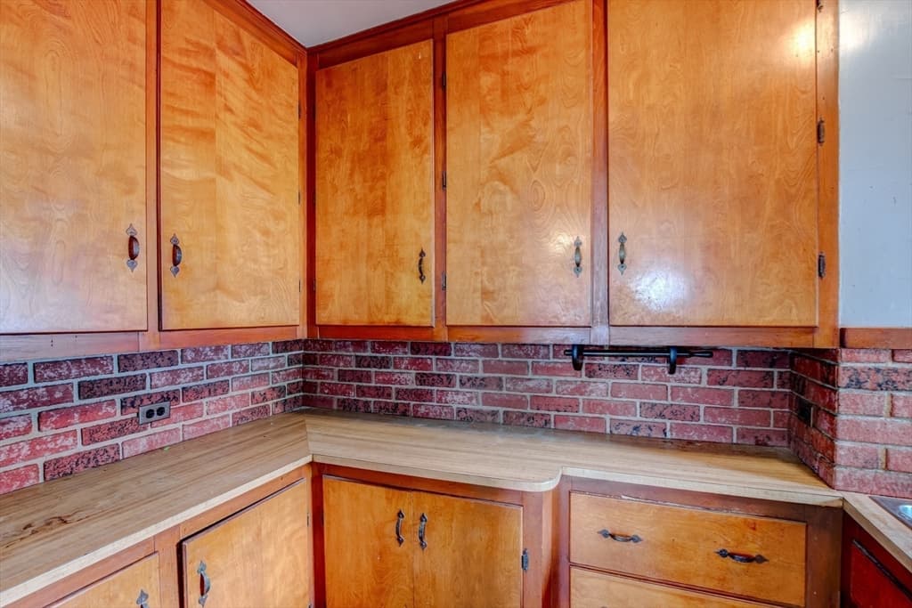 52 Bemis Rd, Fitchburg MA 01420 photo 10