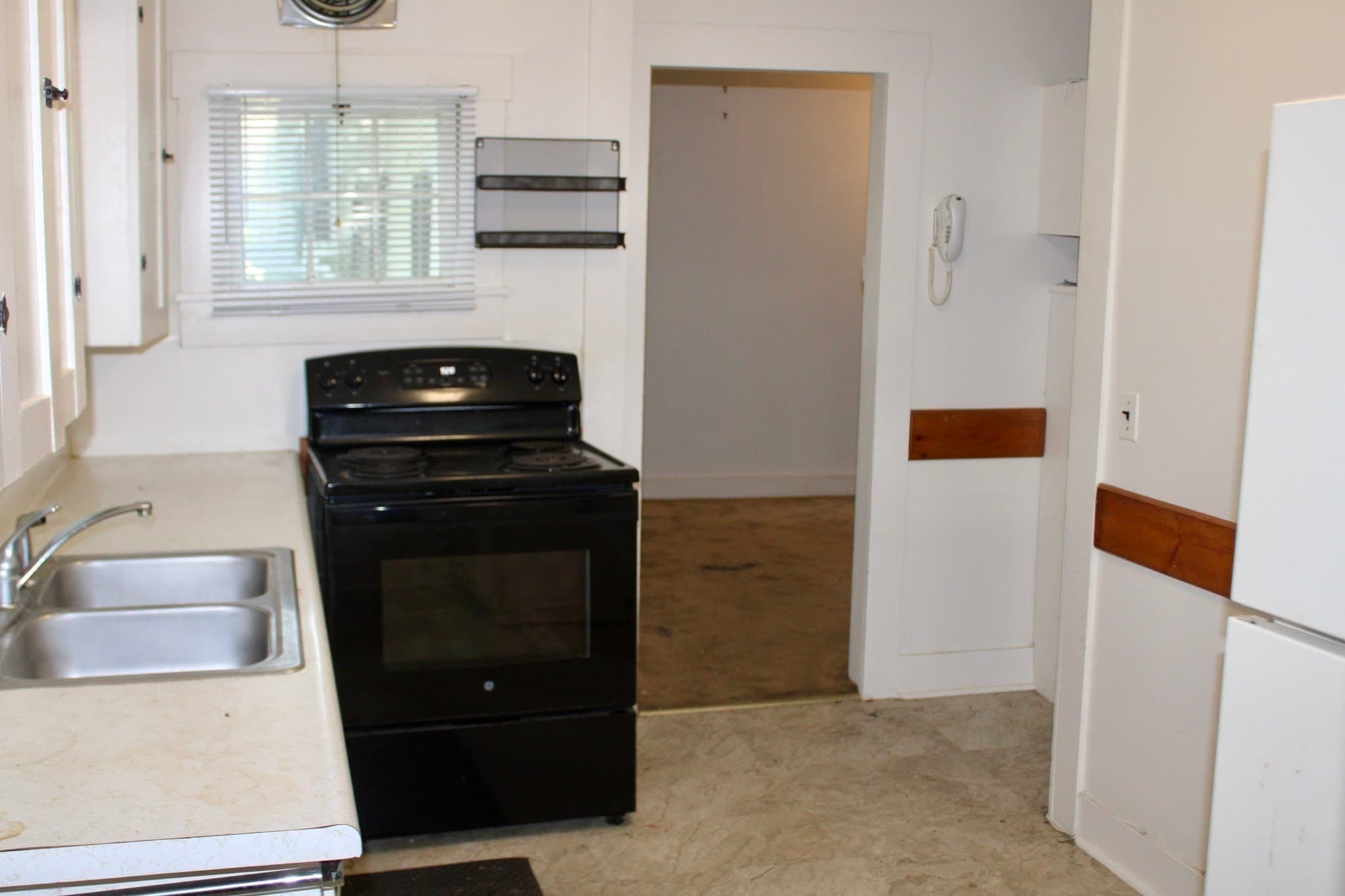 3 Family at 30 Main St, Northfield MA 01360, Northfield, photo 23 of 41