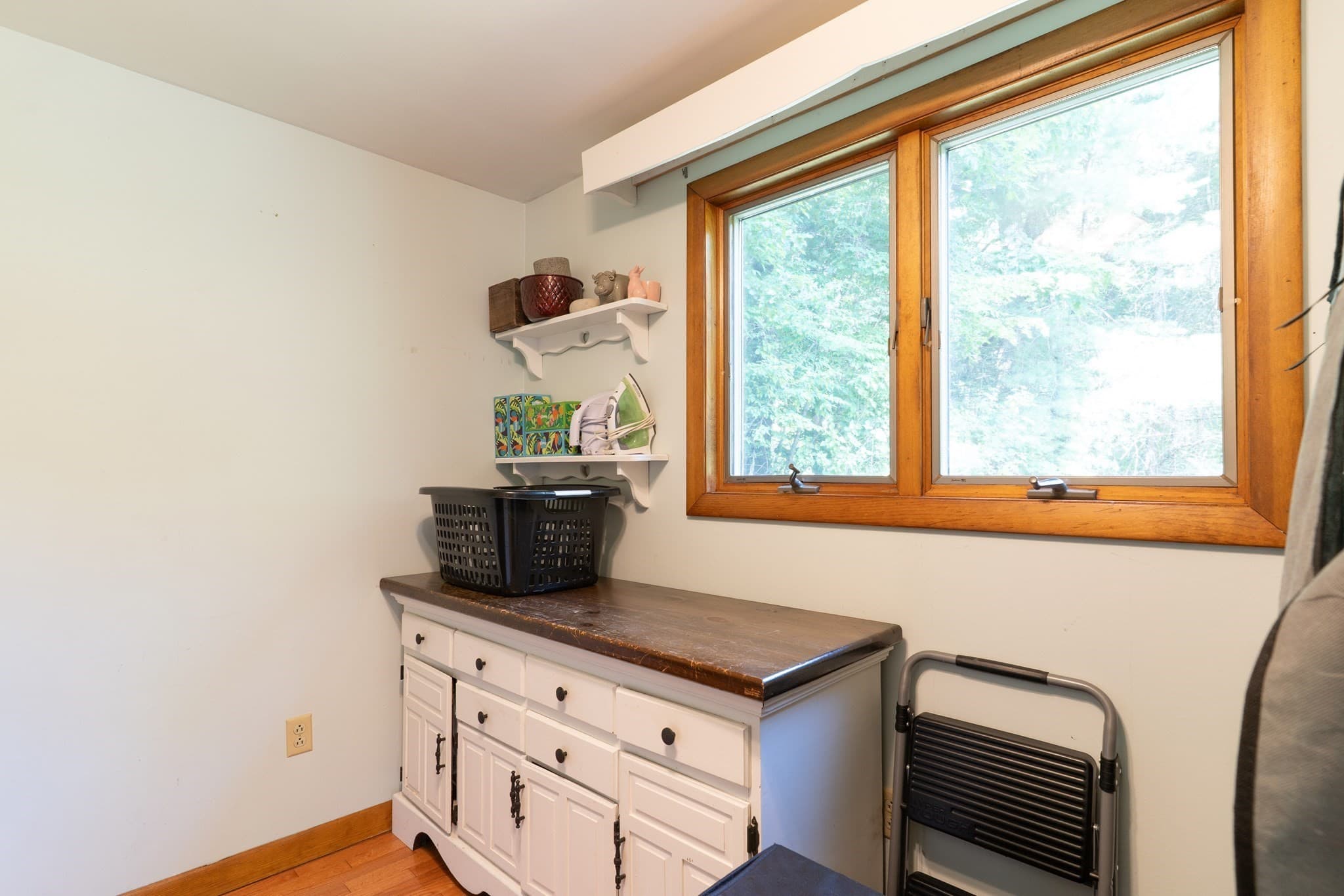 Single Family Residence at 31 Little Alum Rd, Brimfield MA 01010, Brimfield, photo 16 of 42