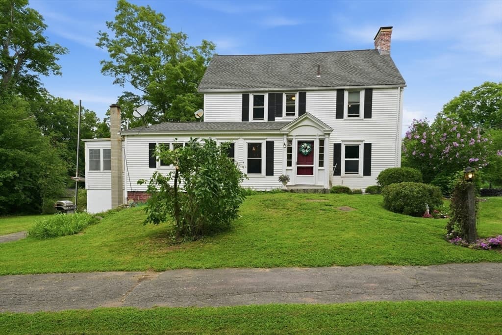 211 Main St, Wilbraham MA 01095 photo 3