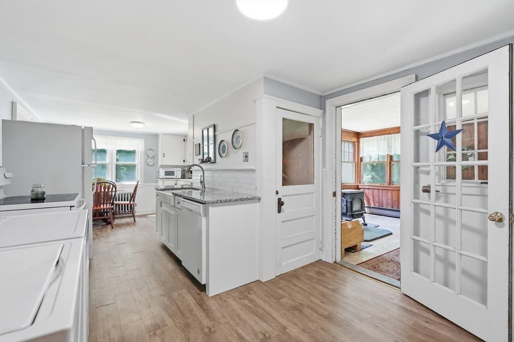 211 Main St, Wilbraham MA 01095 photo 9