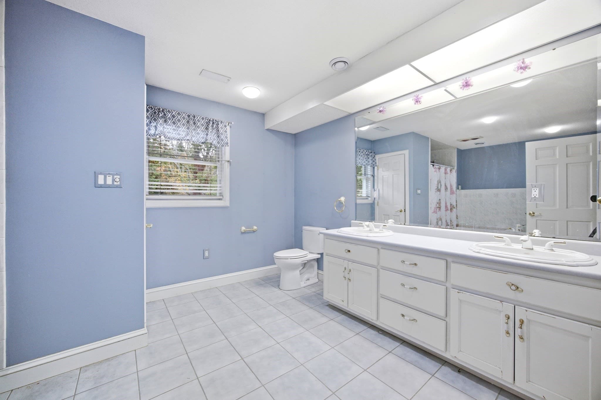 Single Family Residence at 10 Lyman Barnes Rd, Brimfield MA 01010, Brimfield, photo 17 of 42