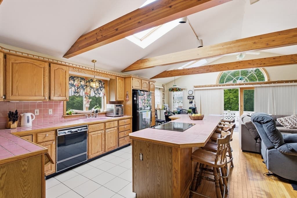 32 Brayton Rd, Boston MA 02135 photo 6