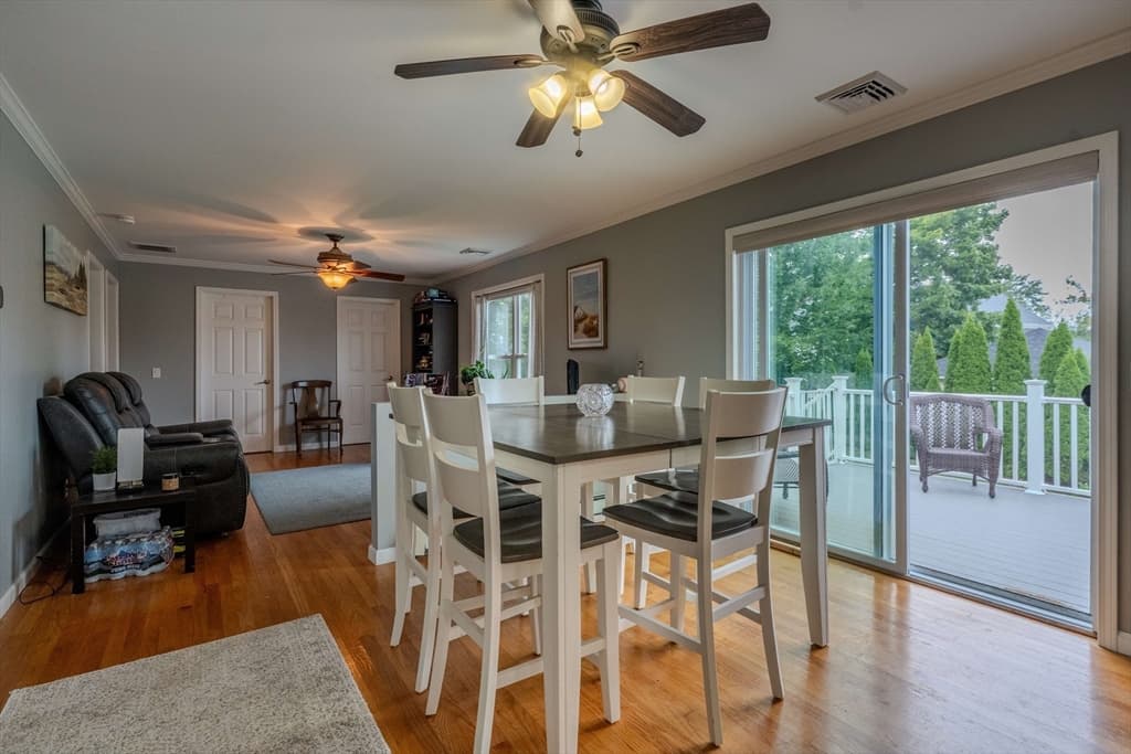 360 Perron Ave, Somerset MA 02726 photo 9