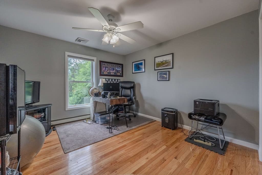 360 Perron Ave, Somerset MA 02726 photo 15