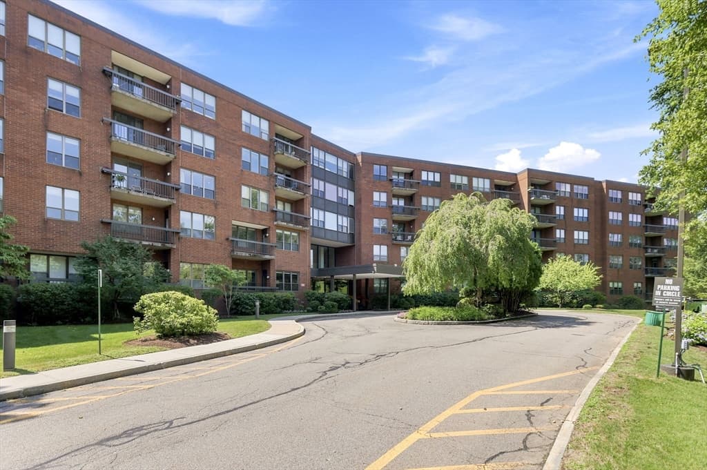 210 Nahanton St # 116, Newton MA 02459 photo 27