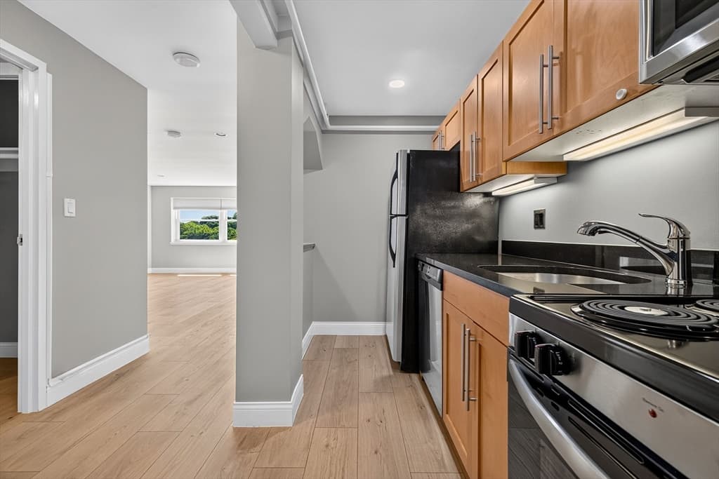 1600 Beacon St # 904, Brookline MA 02446 photo 14