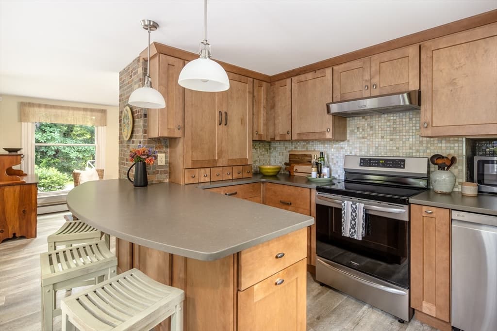 94 Aucoot Rd, Mattapoisett MA 02739 photo 20