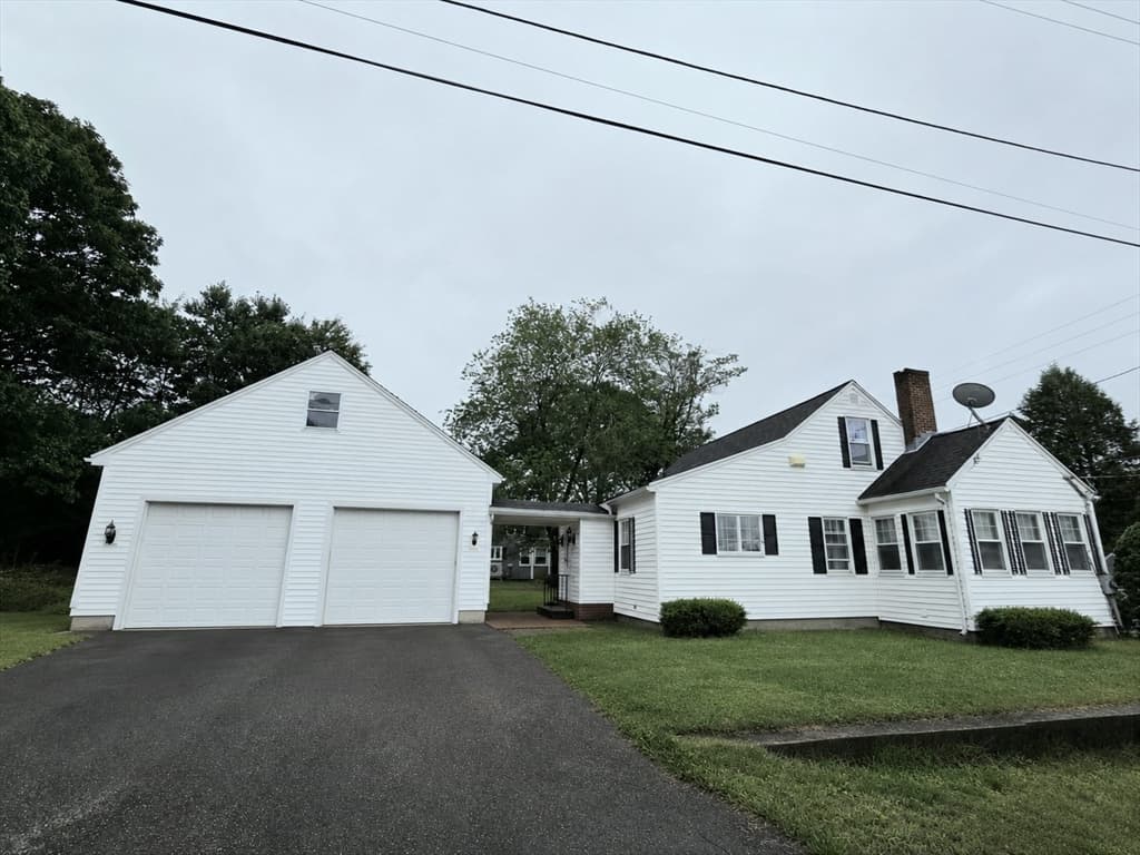 110 Barthel Ave, Gardner MA 01440