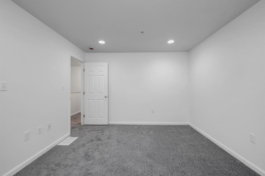 688 Gorham Street # 688, Lowell MA 01852 photo 24