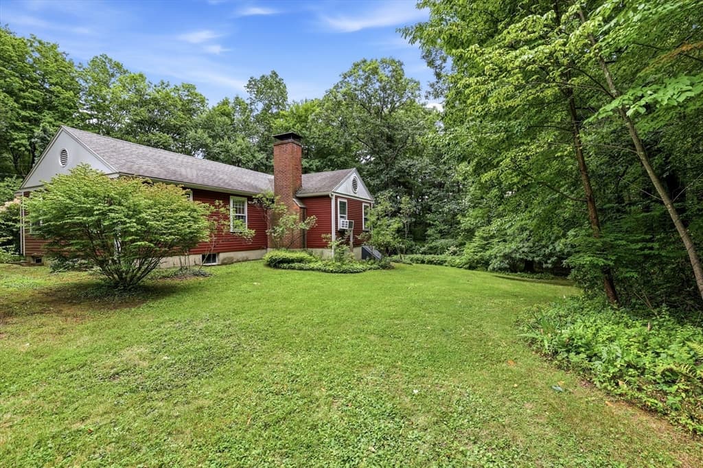 18 Red Gate Ln, Amherst MA 01002 photo 27