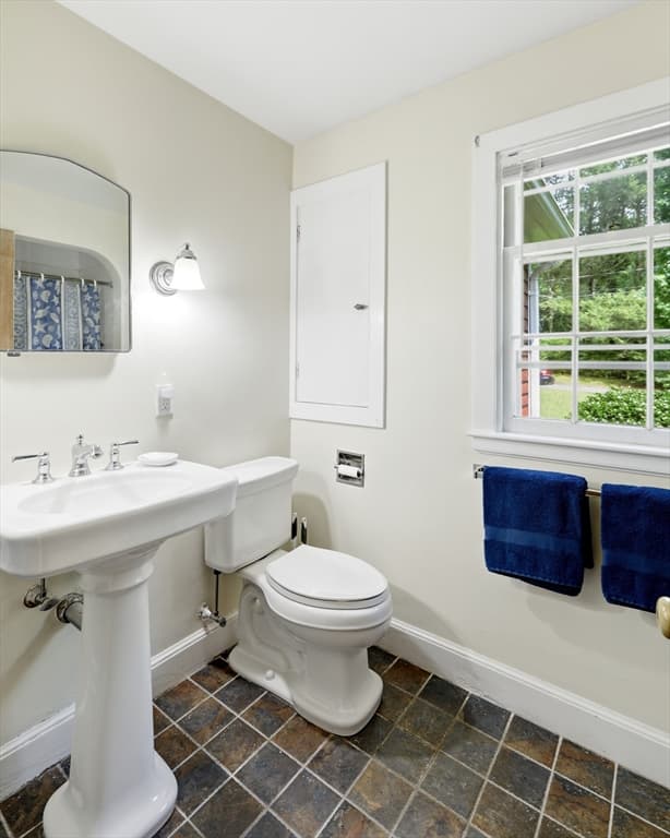 18 Red Gate Ln, Amherst MA 01002 photo 18