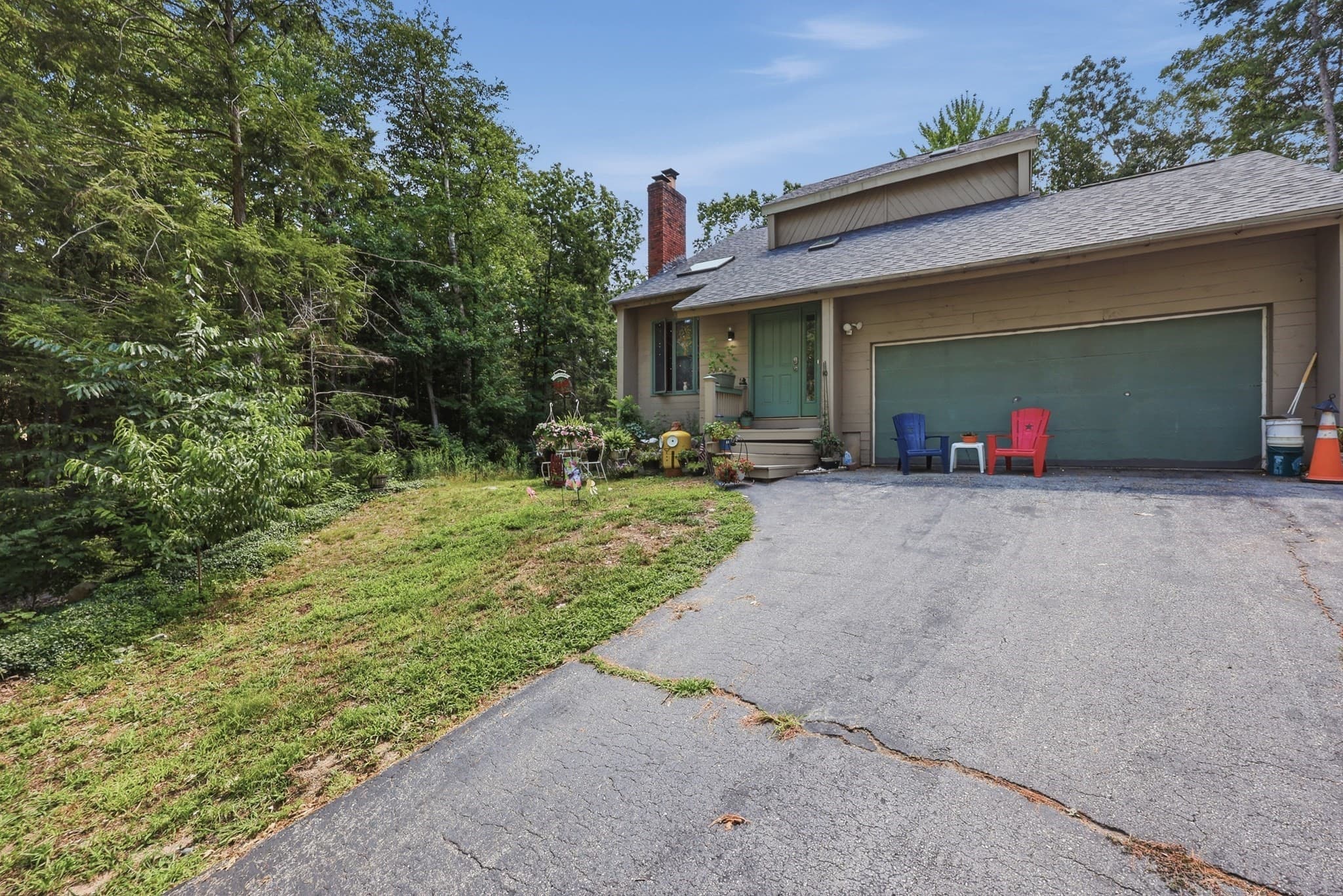 Single Family Residence at 10 Evergreen Drive, Hampstead NH 03841, Hampstead, photo 2 of 37