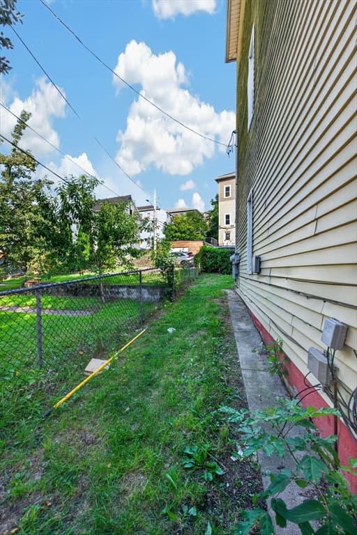 5 Diamond St, Worcester MA 01610 photo 21