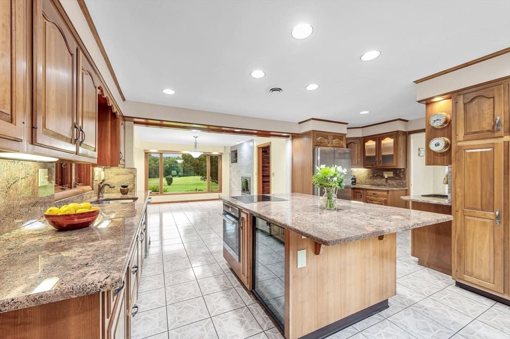 96 Prynnwood Road, Longmeadow MA 01106 photo 16