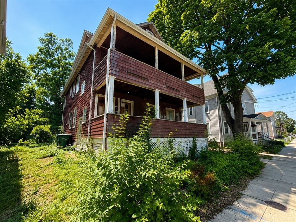 84 Orchard St, Medford MA 02155 photo 3