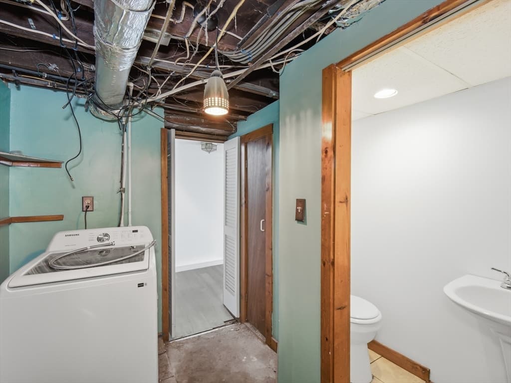 139 Spring St, Quincy MA 02169 photo 24