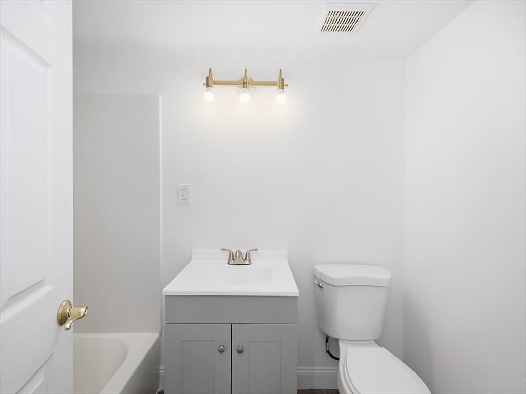 139 Spring St, Quincy MA 02169 photo 15