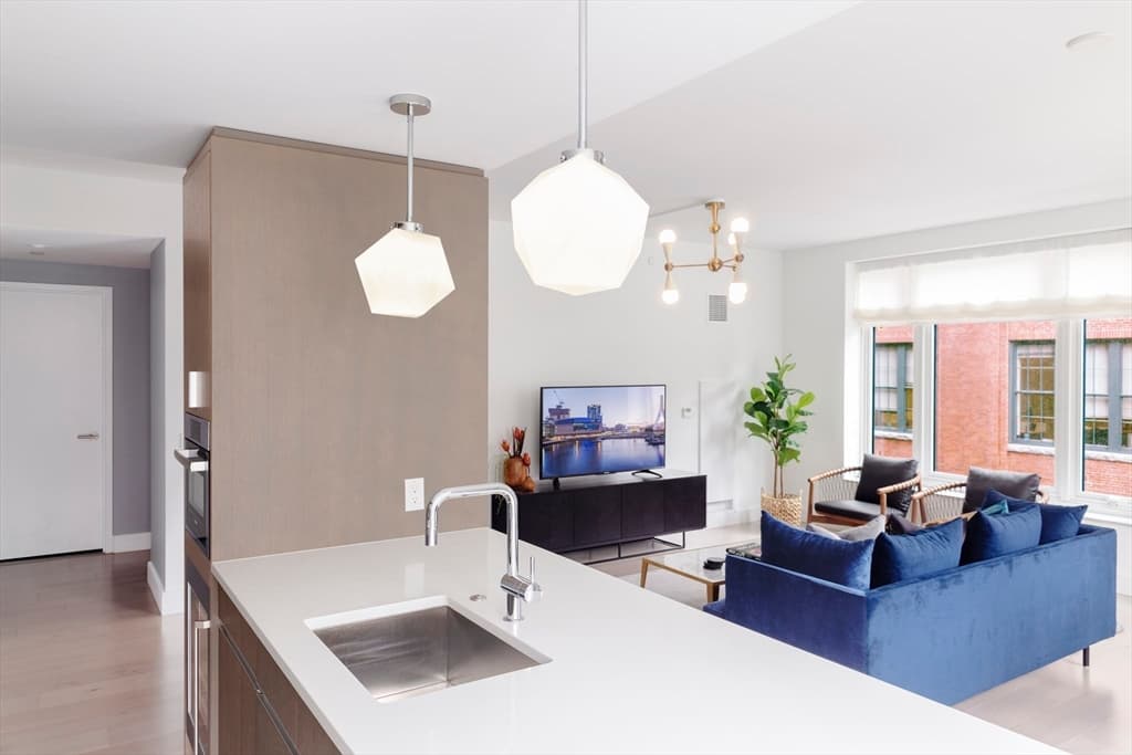100 Lovejoy Wharf # B, Boston MA 02114 photo 4